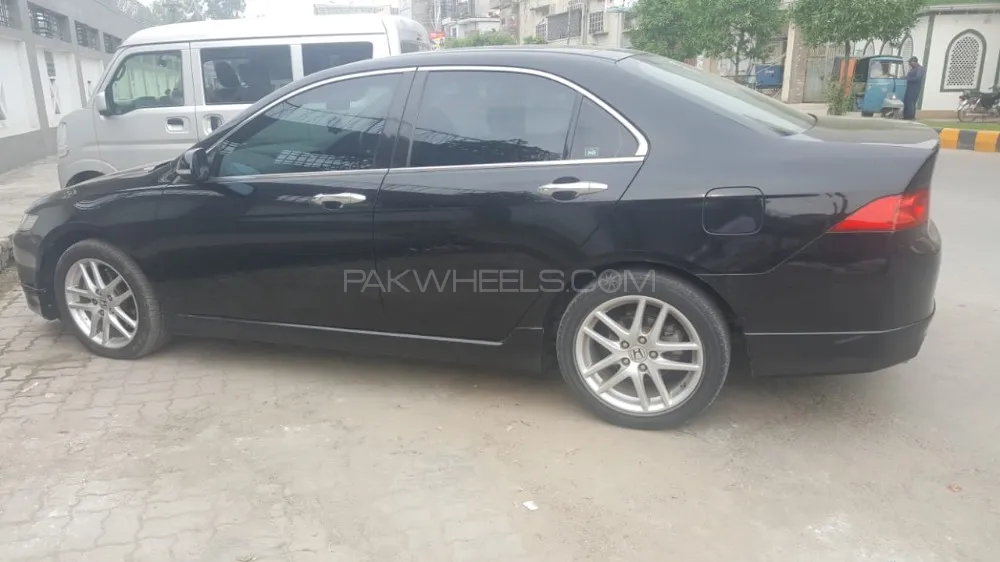 Honda Accord 2006 for Sale in Islamabad Image-1