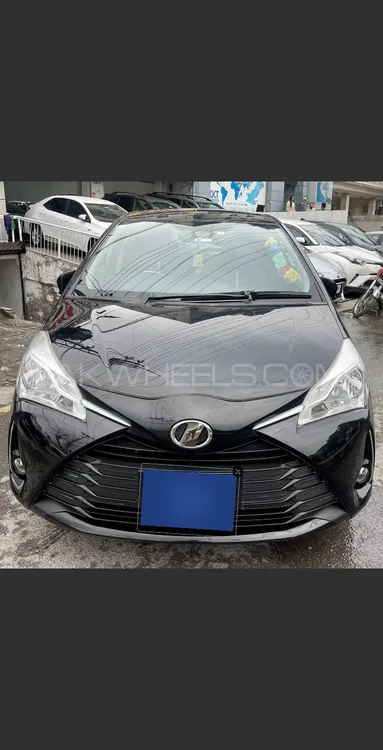 Toyota Vitz 2018 for Sale in Lahore Image-1