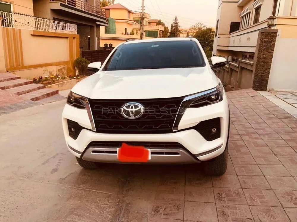 Toyota Fortuner 2021 for Sale in Islamabad Image-1
