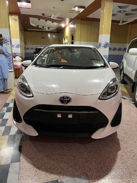 Toyota Aqua 2018 for Sale in Mingora Image-1