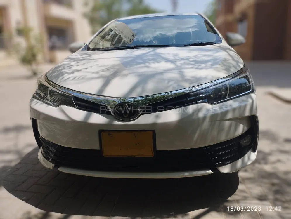 Toyota Corolla 2018 for Sale in Karachi Image-1