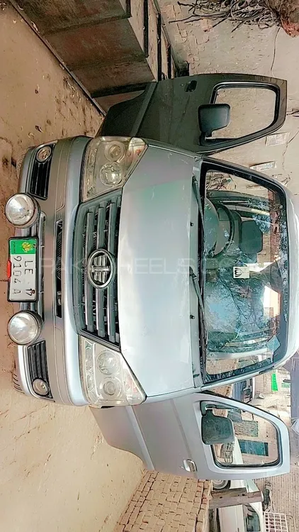 FAW X-PV 2017 for Sale in Pak pattan sharif Image-1