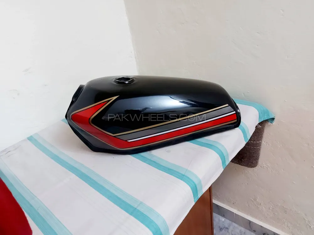 Honda 125 tanki tappay set Image-1