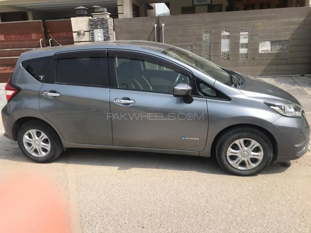 Nissan Note 2017 for Sale in Islamabad Image-1