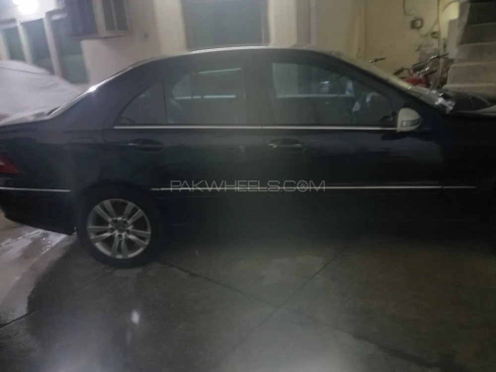 Mercedes Benz C Class 2007 for Sale in Lahore Image-1