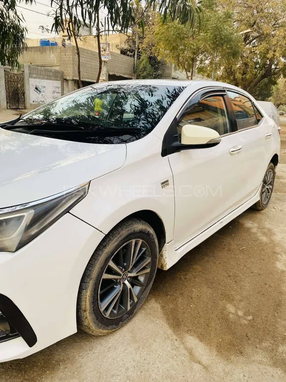 Toyota Corolla 2018 for Sale in Karachi Image-1