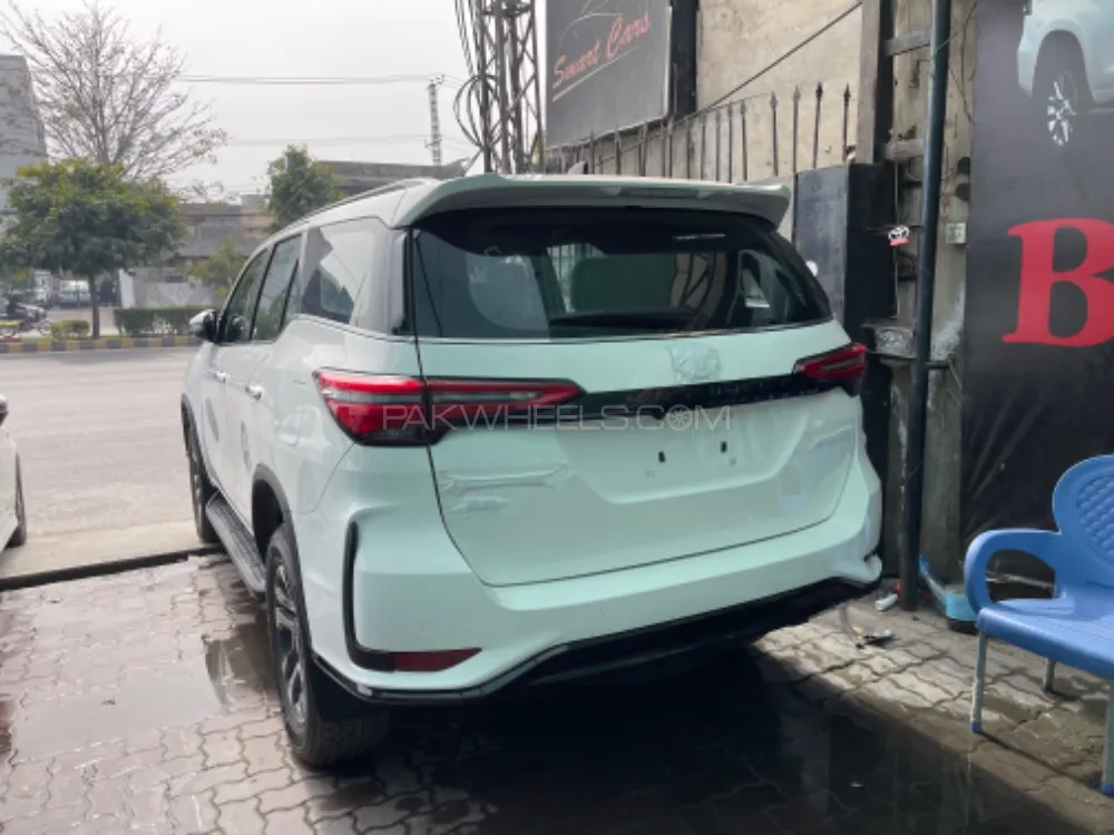 Toyota Fortuner 2022 for Sale in Lahore Toyota Fortuner 2022 for Sale in Lahore Image-3