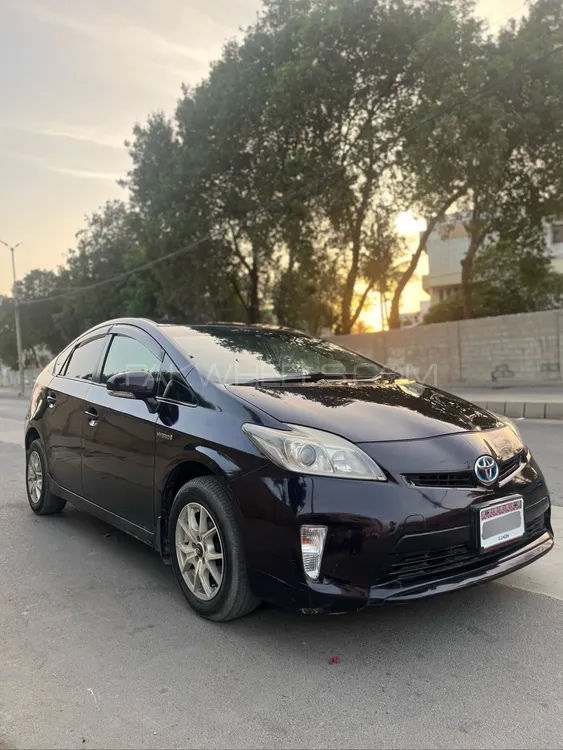 Toyota Prius 2012 for Sale in Karachi Image-1