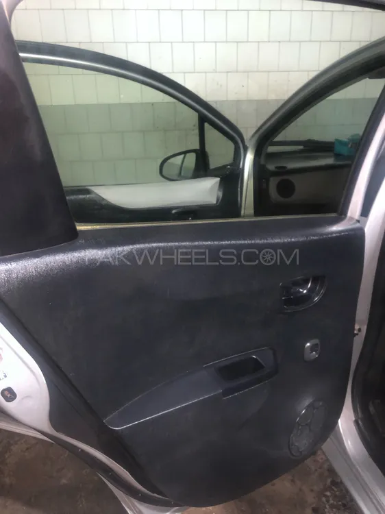 Toyota Vitz 2014 for Sale in Karachi Image-1