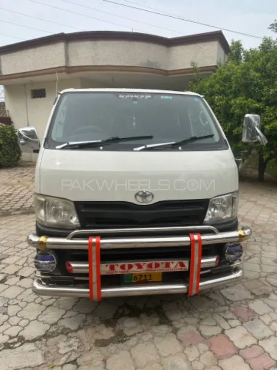 Toyota Hiace 2011 for Sale in Kharian Image-1