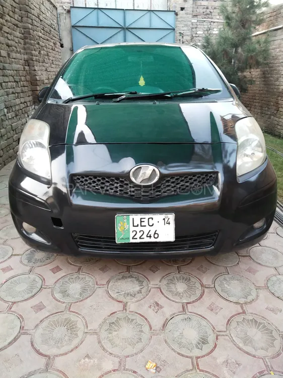 Toyota Vitz 2007 for Sale in Peshawar Image-1