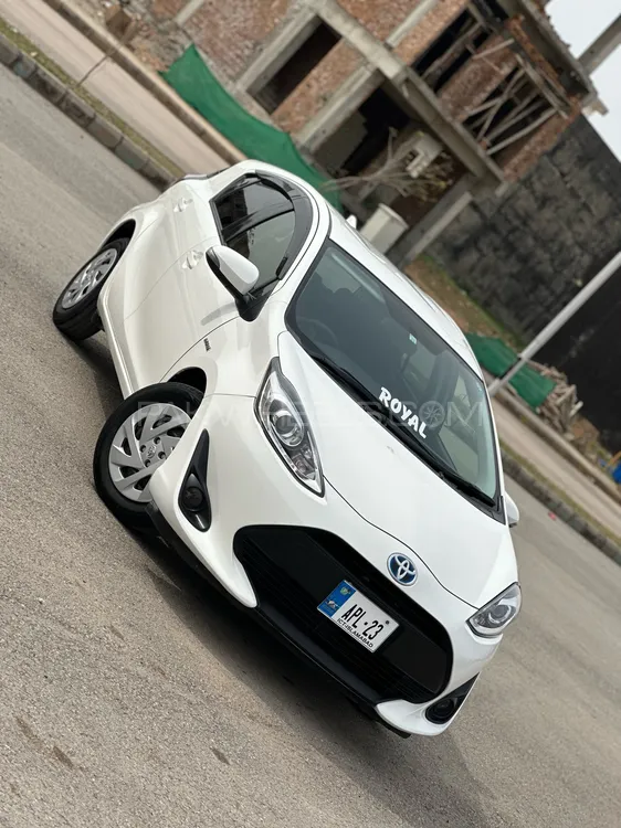 Toyota Aqua 2018 for Sale in Phalia Image-1