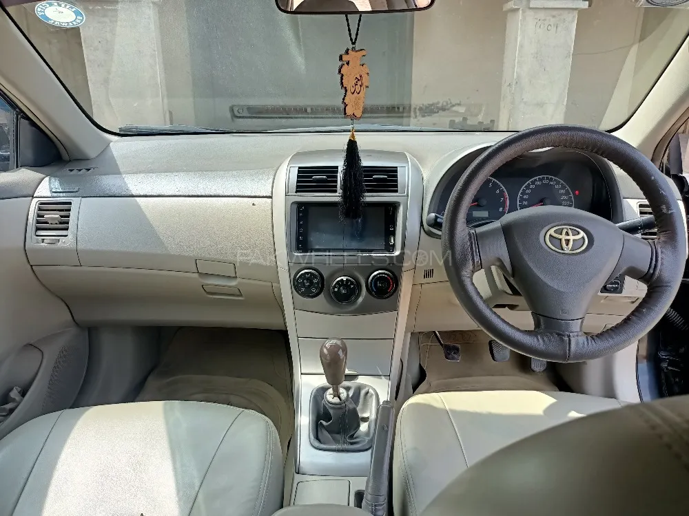 Toyota Corolla 2010 for Sale in Kot Momin Image-1