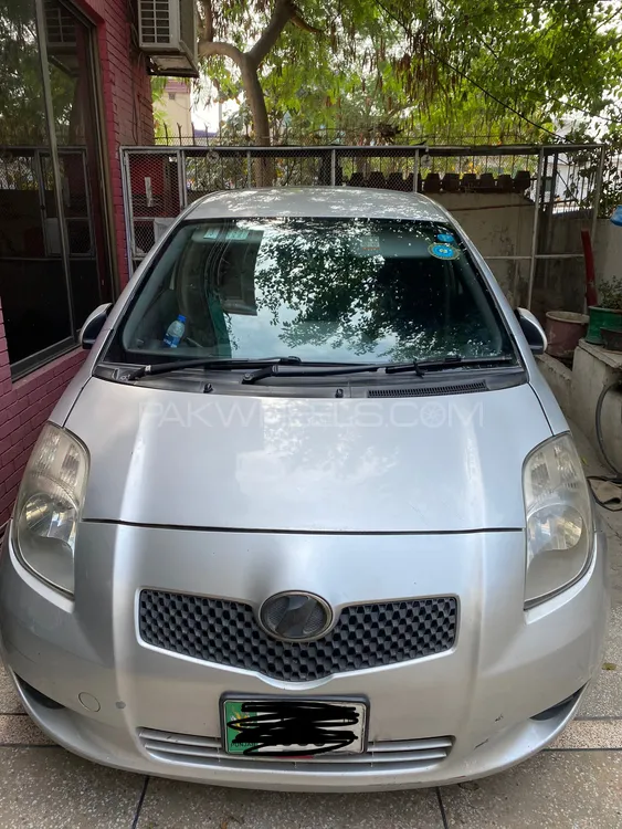 Toyota Vitz 2007 for Sale in Lahore Image-1