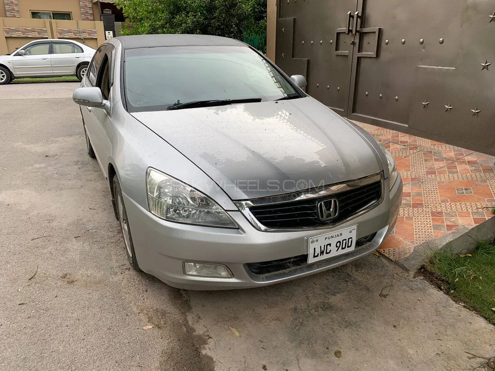 Honda Accord 2005 for Sale in Lahore Image-1