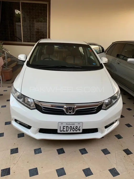 Honda Civic 2015 for Sale in Lahore Image-1