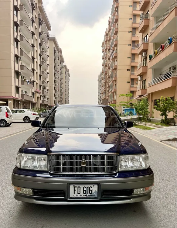 Toyota Crown 1996 for Sale in Lahore Image-1