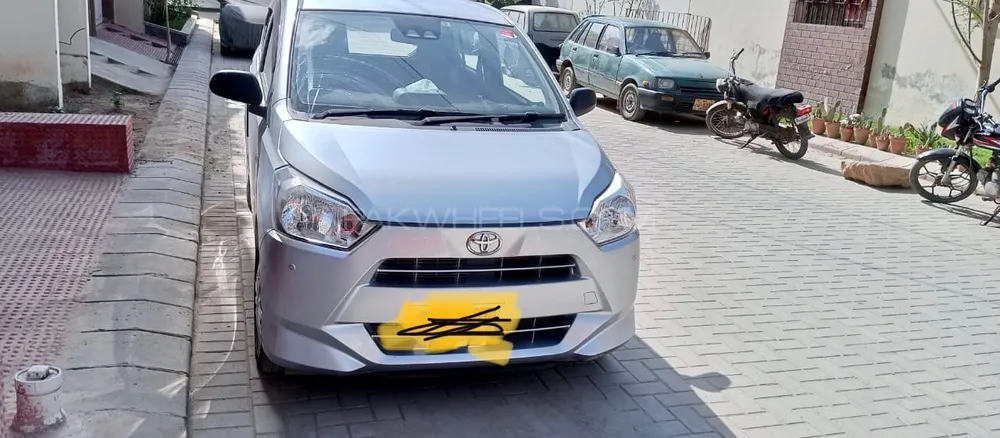 Toyota Pixis Epoch 2018 for Sale in Karachi Image-1