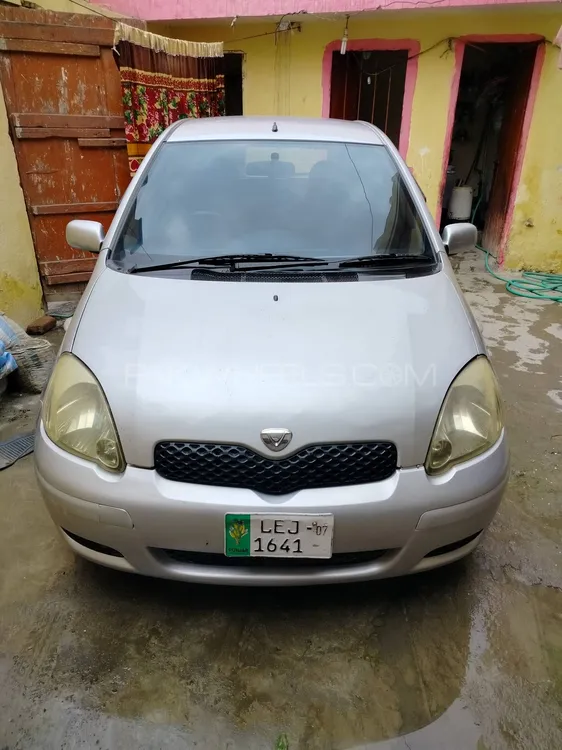 Toyota Vitz 1999 for Sale in Nowshera cantt Image-1