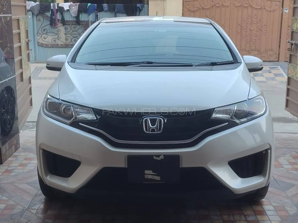 Honda Fit 2015 for Sale in Lahore Image-1