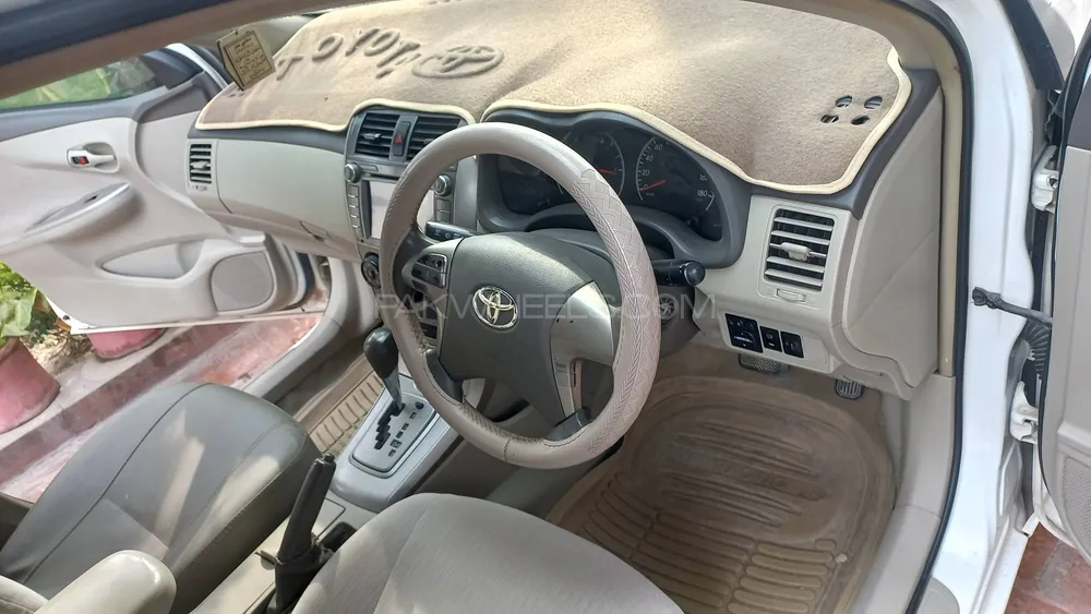 Toyota Corolla Axio 2007 for Sale in Peshawar Image-1