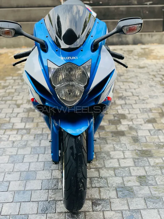 Suzuki gsxr on sale 600 pakwheels