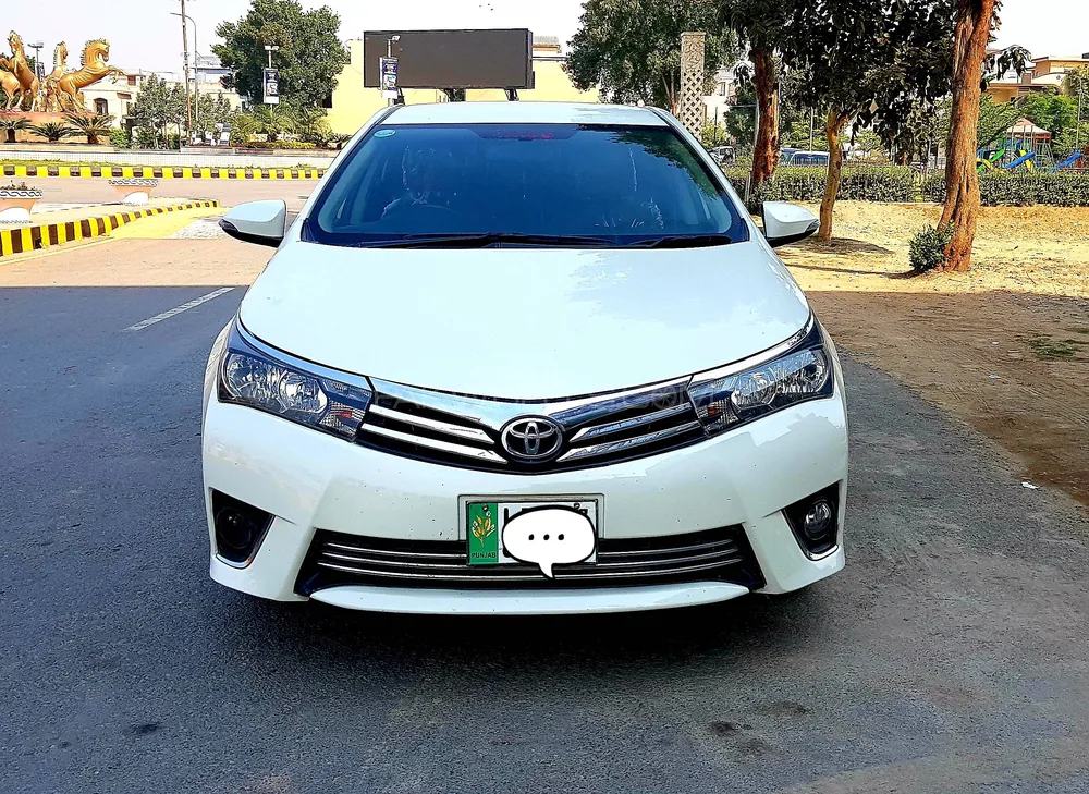 Toyota Corolla 2017 for Sale in Lahore Image-1
