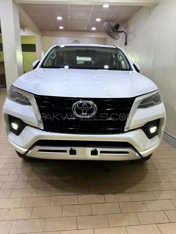 Toyota Fortuner 2022 for Sale in Karachi Image-1