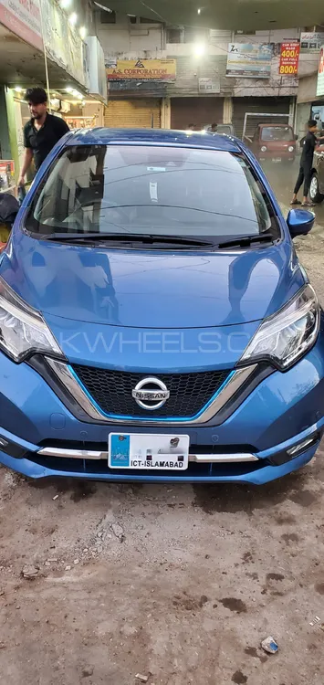 Nissan Note 2017 for Sale in Karachi Image-1