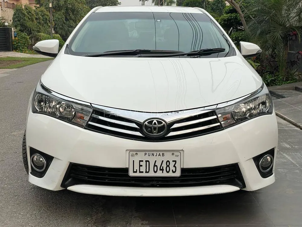 Toyota Corolla 2017 for Sale in Lahore Image-1