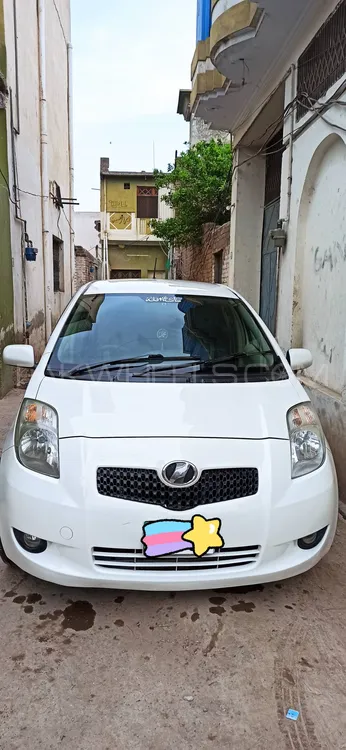 Toyota Vitz 2007 for Sale in Peshawar Image-1