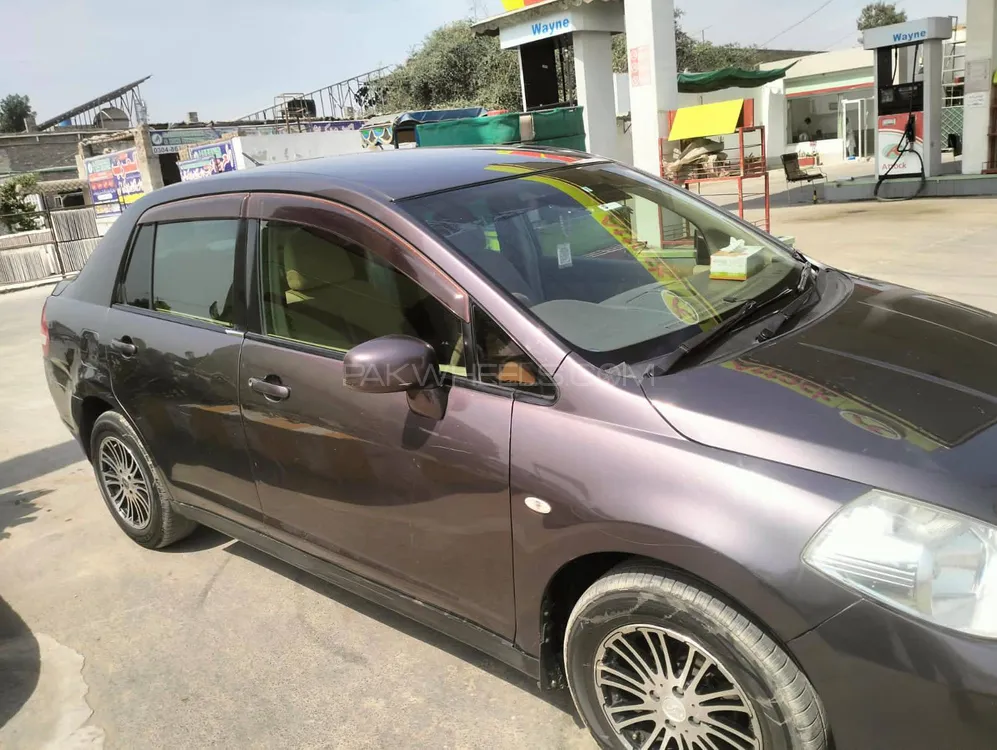 Nissan Tiida 2007 for Sale in Lahore Image-1