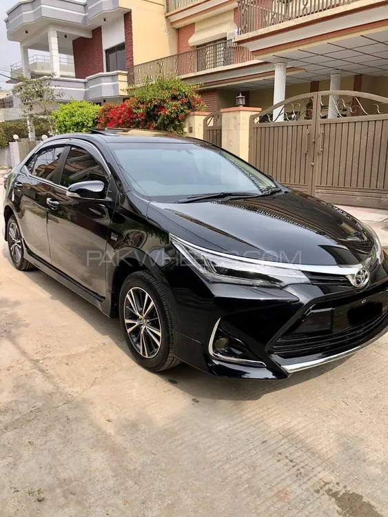 Toyota Corolla 2021 for Sale in Islamabad Image-1