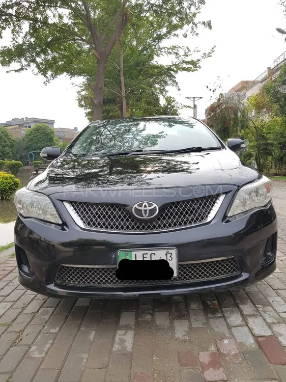 Toyota Corolla 2013 for Sale in Lahore Image-1