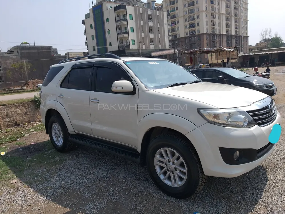 Toyota Fortuner 2013 for Sale in Islamabad Image-1