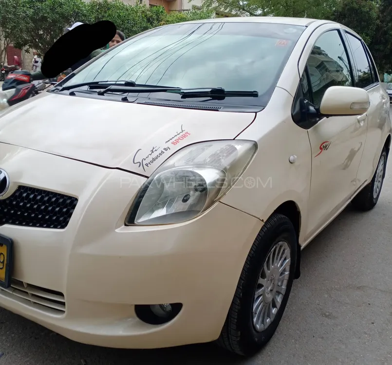 Toyota Vitz 2005 for Sale in Karachi Image-1