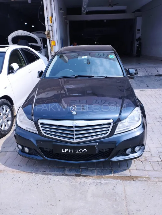 Mercedes Benz C Class 2012 for Sale in Lahore Image-1