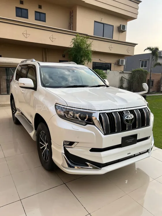 Toyota Prado 2018 for Sale in Lahore Image-1