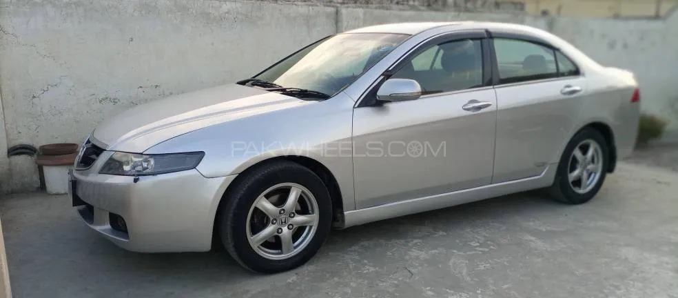 Honda Accord 2005 for Sale in Islamabad Image-1
