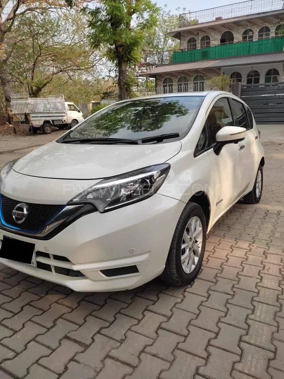 Nissan Note 2018 for Sale in Islamabad Image-1