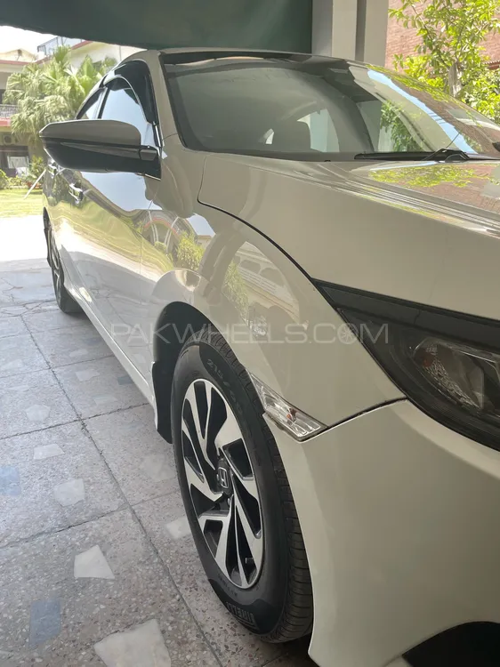 Honda Civic 2018 for Sale in Peshawar Image-1