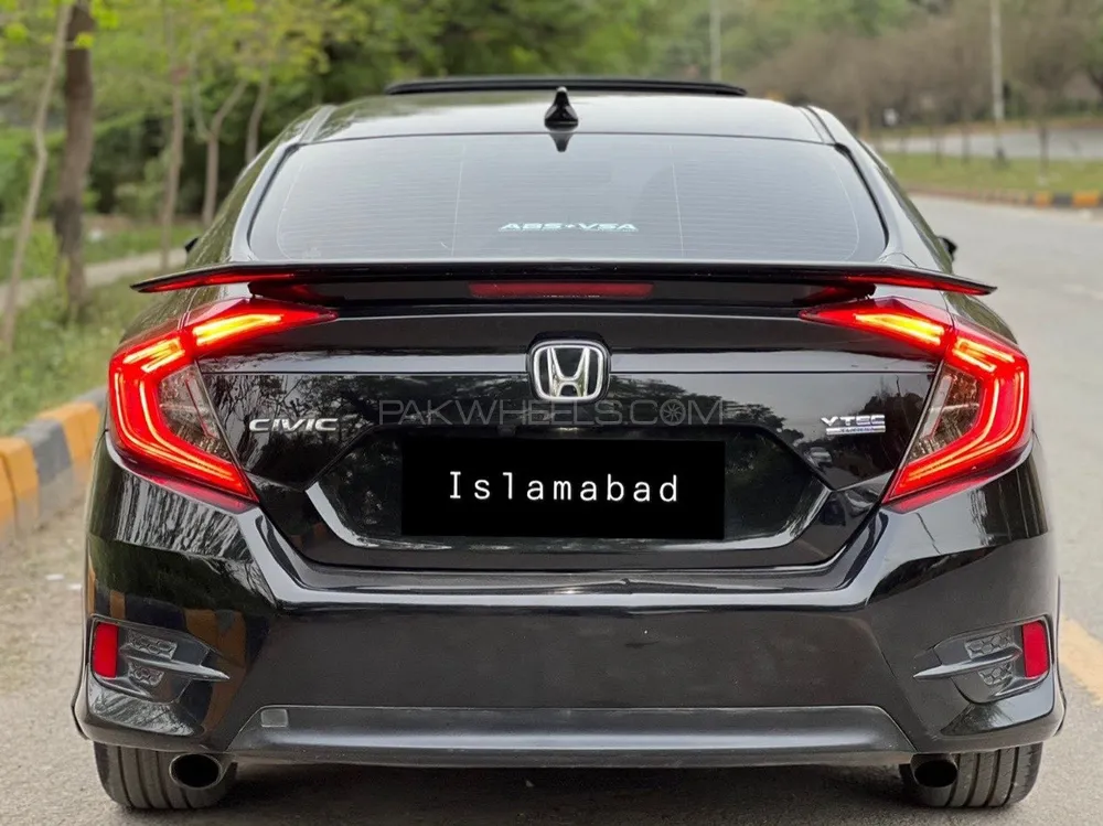 Honda Civic 2017 for Sale in Islamabad Image-1