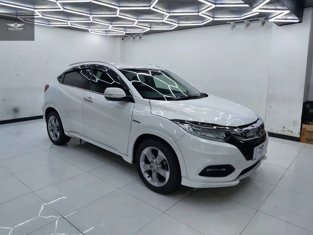Honda Vezel 2015 for Sale in Rawalpindi Image-1