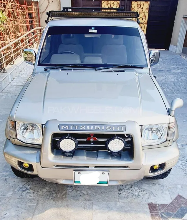 Mitsubishi Pajero 1993 for Sale in Peshawar Image-1