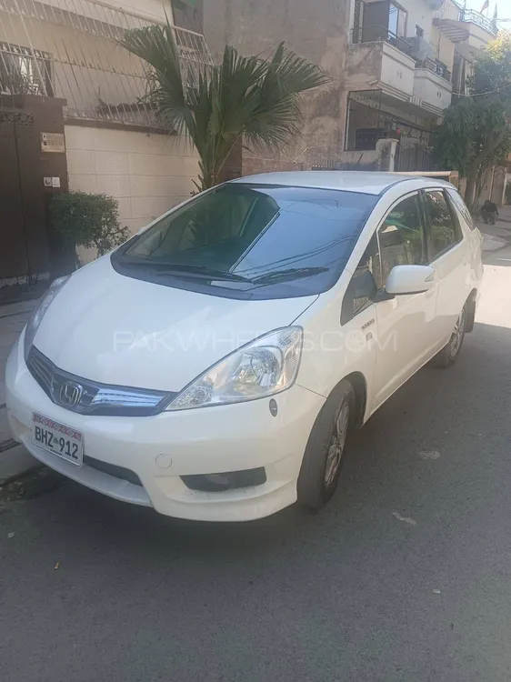 Honda Fit 2012 for Sale in Lahore Image-1