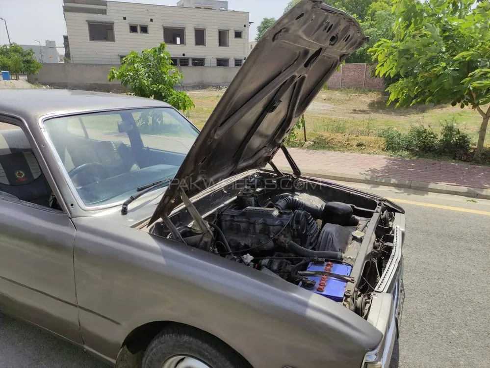 Toyota Corona 1974 for Sale in Lahore Image-1