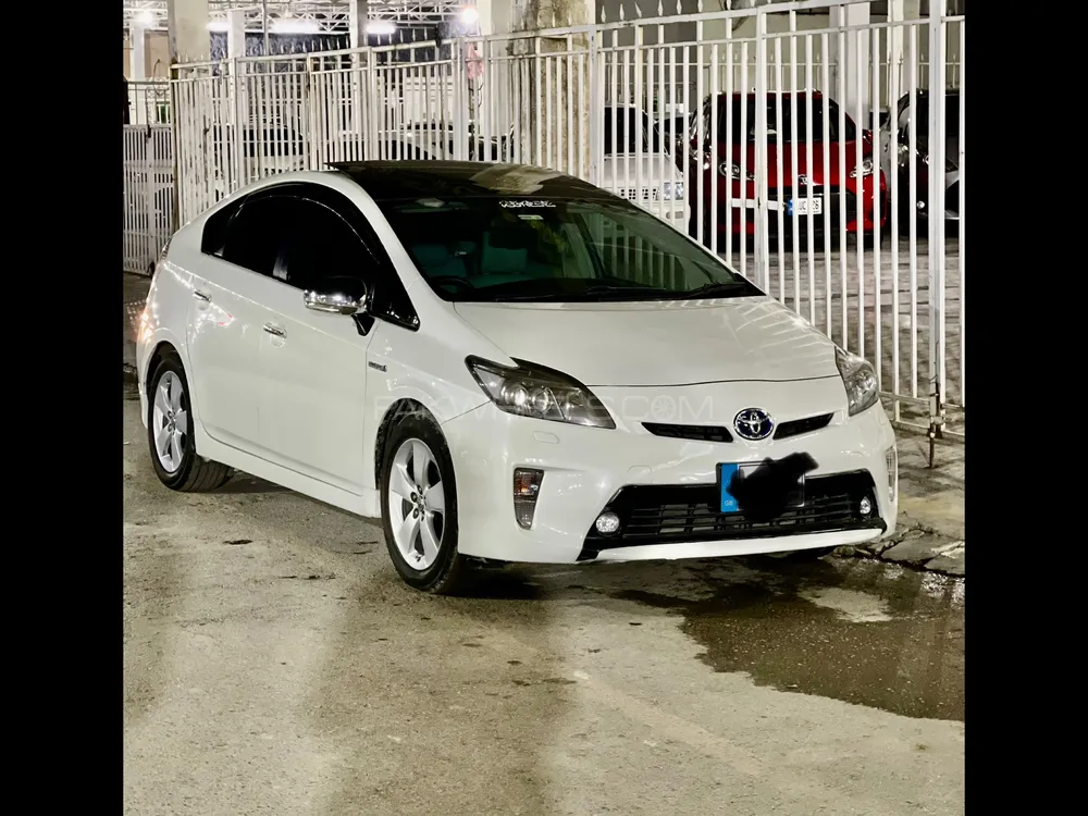 Toyota Prius 2012 for Sale in Peshawar Image-1