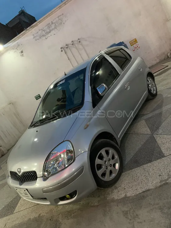 Toyota Vitz 1999 for Sale in Mingora Image-1