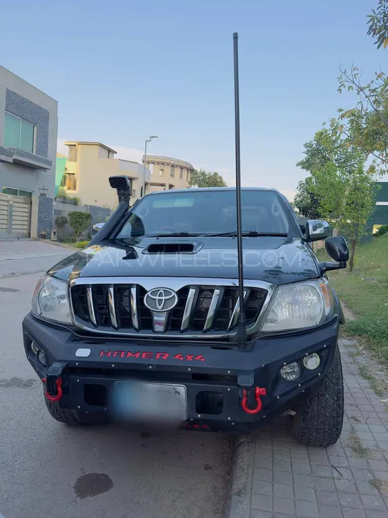 Toyota Hilux 2005 for Sale in Islamabad Image-1
