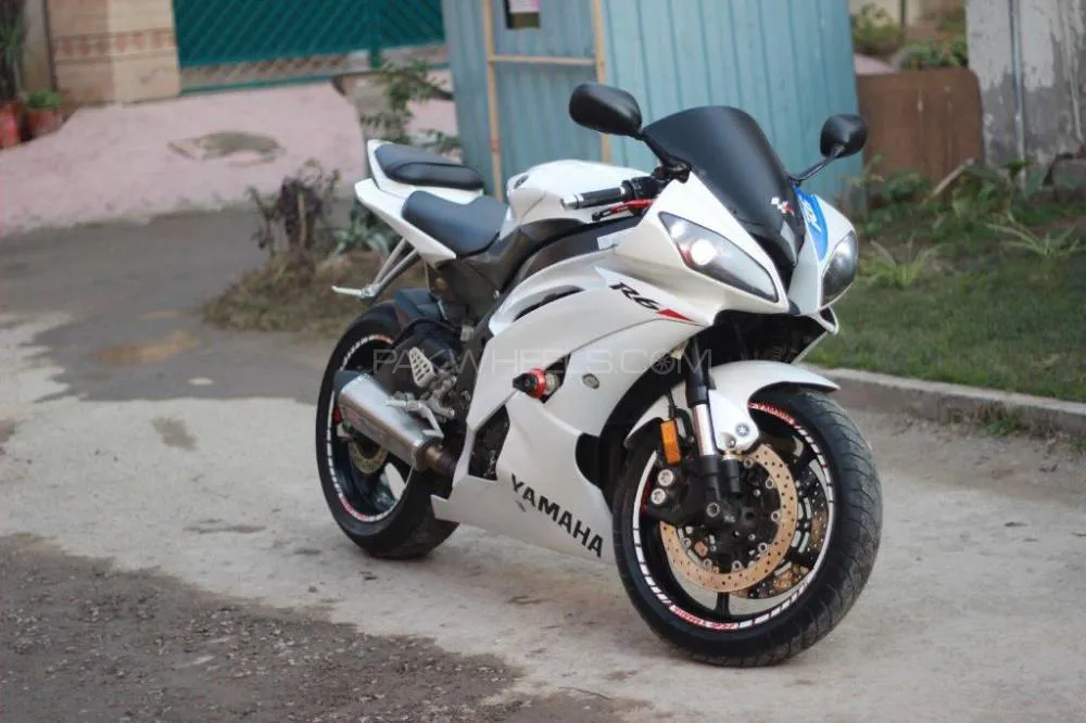 Yamaha YZF-R6 2010 for Sale Image-1